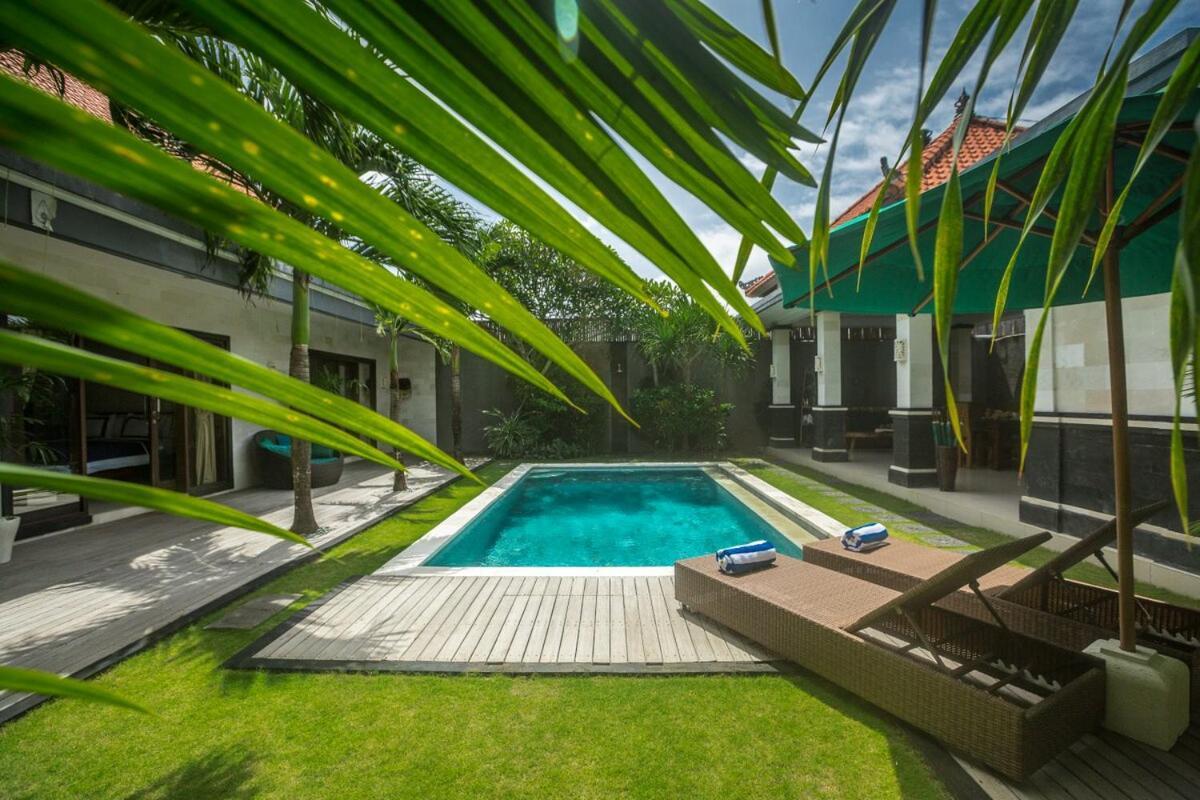 Big Brother Villa Seminyak Exterior foto